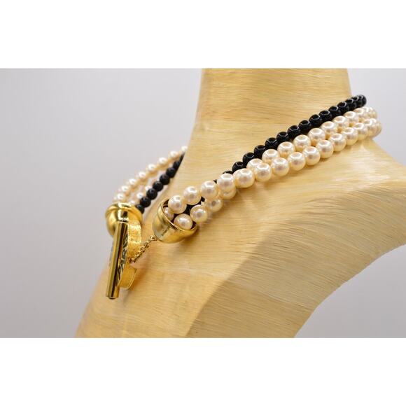 Givenchy Vintage Logo Collar Necklace Paris Toggle Pearl Black White Chunky BinG - Picture 10 of 12